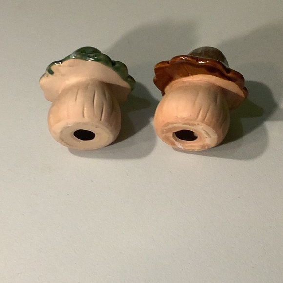 Pair of cute ceramic mushrooms - Picture 2 of 3